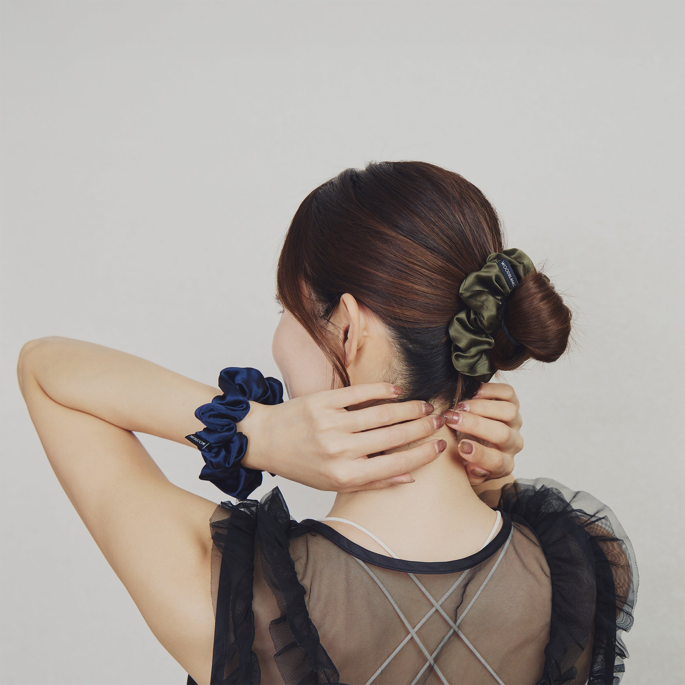 シルクスクランチー01